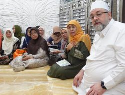 Perjalanan Muhibah Khofifah di Baghdad Irak [4] : Khataman Manaqib Syech Abdul Qadir Jailani, Khofifah Mendoakan Kondisi Bangsa Indonesia