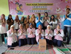 Gelar Aksi Sosial di Hari Anak Internasional, Srikandi PT PLN (Persero) UP3 Mojokerto Berbagi Ratusan Buku