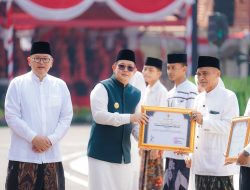 Pesan Pj. Gubernur Adhy di Hari Santri, “Santri Harus Jadi Generasi Masa Kini yang Multitalenta”