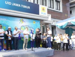 PLN UID Jatim Bersama PLN Icon Plus Pecahkan Rekor MURI Electric Fun Ride dengan Konvoi 2500 Unit Motor Listrik