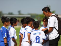 Turnamen Pertama Gresik Football Akademi Berhasil Curi Juara