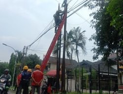 Tertibkan Kabel Ilegal, PLN Icon Plus Proaktif Jaga Estetika dan Keandalan Jaringan di Kota Surabaya