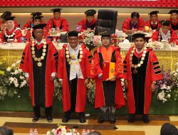 Pengukuhan Tiga Guru Besar Untag Surabaya, Berkomitmen Cetak Akademisi Unggul