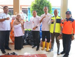 Banjir Situbondo Makin Meningkat, Kalaksa BPBD Jatim Terjunkan Tim Evakuasi dan Tinjau Rumah Roboh