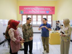 Kado Ultah dari Negara, Pj. Gubernur Jatim Ajak Masyarakat yang Berulang Tahun Manfaatkan Cek Kesehatan Gratis