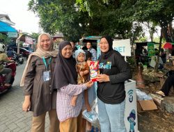 Rayakan Hikmah Ramadan, ICONNET Jatim Berbagi Edukasi Digital dan Aksi Sosial di Randuagung Gresik
