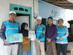 Light Up The Dream, PLN Berikan Bantuan Listrik Gratis untuk Ibu Nurhayati di Sumenep