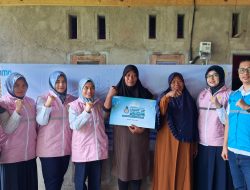 Kunjungi Masyarakat Pra Sejahtera, Srikandi PLN  Berikan Bantuan Listrik Gratis di Bulan Ramadan