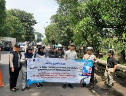 Jasa Raharja Bersama Tim Samsat Surabaya Barat Gelar Operasi Gabungan dan Aksi Simpatik