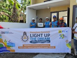 Sambungkan Listrik Gratis untuk Warga Mojokerto, PLN Jadi Motor Ekonomi Rakyat melalui Program Light Up The Dream