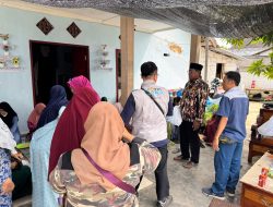 Perkuat Peran Sosial PLN sebagai Motor Ekonomi Rakyat, YBM PLN UP3 Madura Salurkan Bantuan Sembako kepada Dhuafa di Sumenep