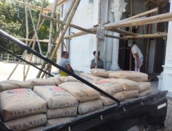 Salurkan Bantuan Renovasi Masjid di Pamekasan, YBM PLN UP3 Madura dan PLN Hadir untuk Rakyat