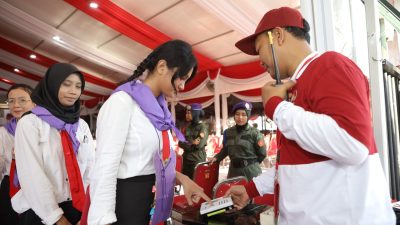 PKKMB Untag Surabaya 2025 Sajikan Konsumsi Sehat, Mahasiswa Baru Gembira dengan Kemeriahan Juicy Luicy