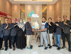 Pelanggan Hebat Energi Bersahabat! PLN UP3 Mojokerto  Sapa Pelanggan di Hari Pelanggan Nasional