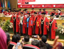 Untag Surabaya Kukuhkan Dua Guru Besar, Wujud Kontribusi Akademik di Bidang Hukum dan Teknologi