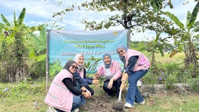 PLN Icon Plus Jatim Gelar Aksi Tanam 100 Pohon dan Apresiasi Pelanggan ICONNET di Sidoarjo