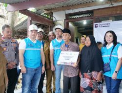 Gelar Program Light Up The Dream di Gresik, PLN Nyalakan Harapan Masyarakat Pra-sejahtera