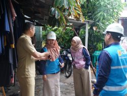 Melalui Program Light Up The Dream, PLN Nyalakan Harapan Warga Semolowaru  di Hari Listrik Nasional Ke-80