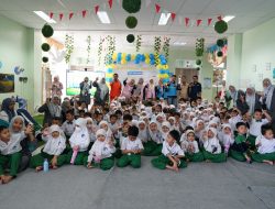 Hadirkan Kegembiraan di Hari Guru, PLN UP3 Surabaya Selatan Ajak Siswa-Siswi KB/TK Al-Azhar 35 Surabaya Edukasi Bahaya Listrik