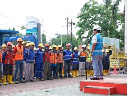 Perkuat Kesiapan Peralatan Jelang Nataru 2025-2026, PLN UP3 Surabaya Selatan Apel Siaga Bersama Petugas Yanbung dan Vendor KHS