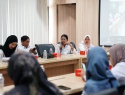 PLN UP3 Surabaya Selatan Ajak Pegawai Peduli Kesehatan Tulang dan Sendi di Peringatan Bulan K3 Nasional