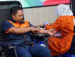 Wujud Nyata Kepedulian Kemanusiaan di Bulan K3 Nasional, PLN Bersama PMI Surabaya Gelar Donor Darah
