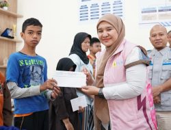 Senyum Ramadhan untuk Difabel Tangguh, Srikandi PLN UP3 Surabaya Selatan Turut Hadir