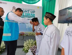 Light Up The Dream, PLN UP3 Surabaya Selatan Hadirkan Terangkan dan Kepedulian di Sambikerep