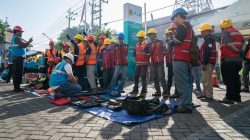 PLN UP3 Surabaya Selatan Perkuat Kesiapan Operasional Lewat Apel Gelar Peralatan