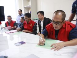 Kejati Jatim Limpahkan 3 Tersangka Kasus Pungli Dinas ESDM ke Kejari Surabaya
